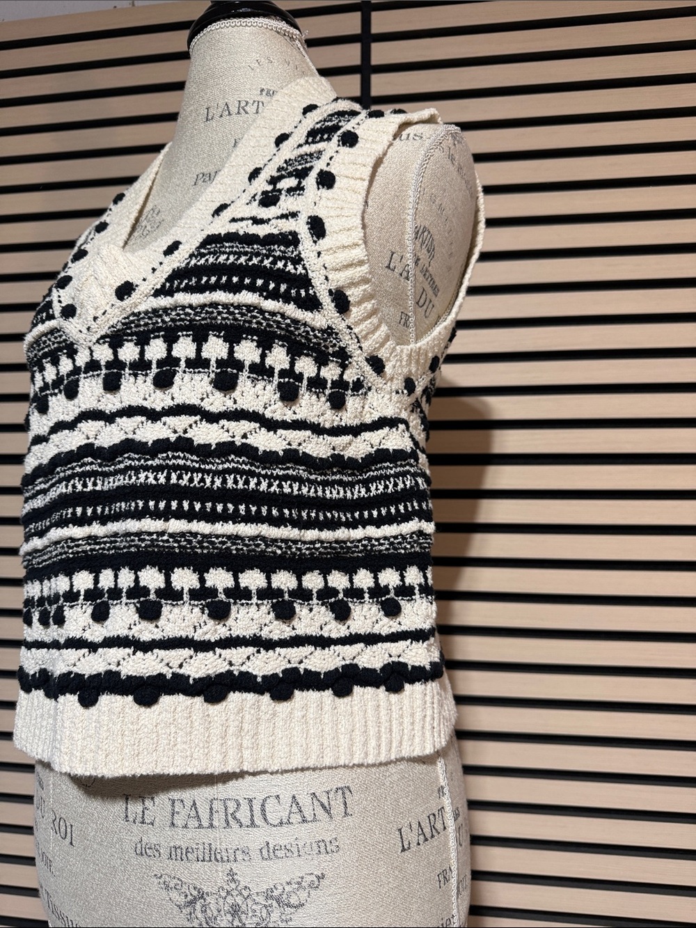 Pilcro Knit Sweater Vest – Size M and L - Picture 11 of 11